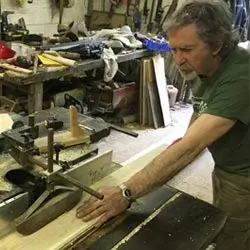 Ian-Wilkinson-saw-bench